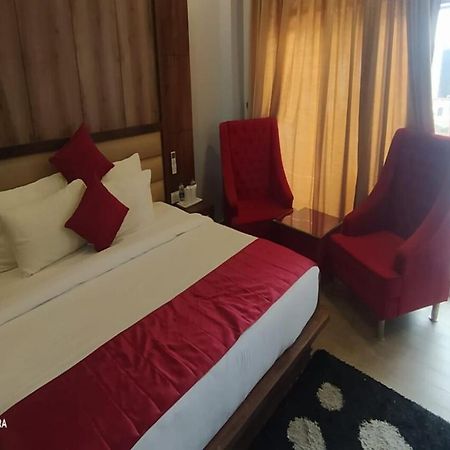 Shivaay Morex- A Vegetarian Hotel Νταραμσάλα Εξωτερικό φωτογραφία