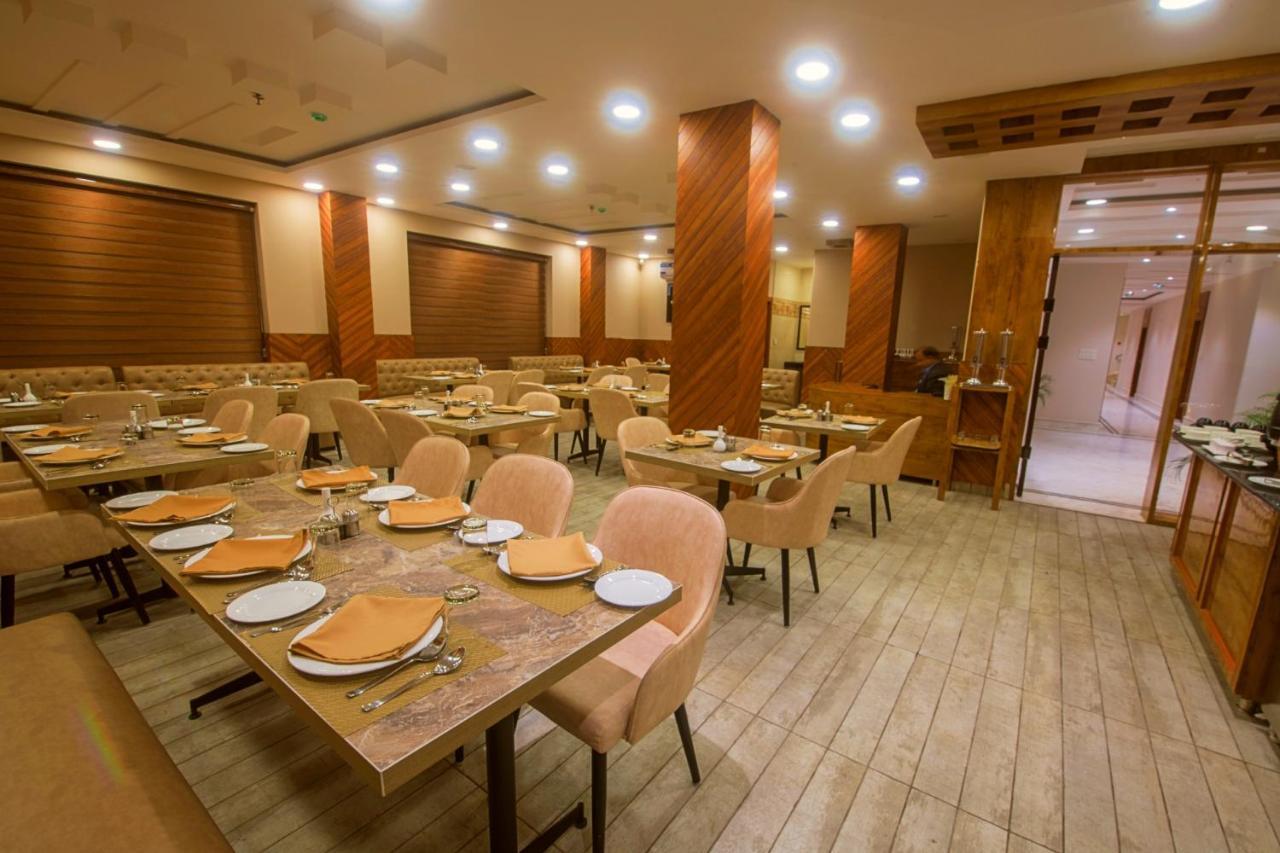 Shivaay Morex- A Vegetarian Hotel Νταραμσάλα Εξωτερικό φωτογραφία